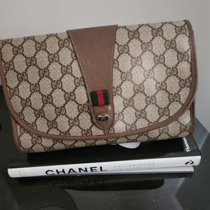 Vintage Gucci GG Canvas  Clutch  Purse Web Sherry Line